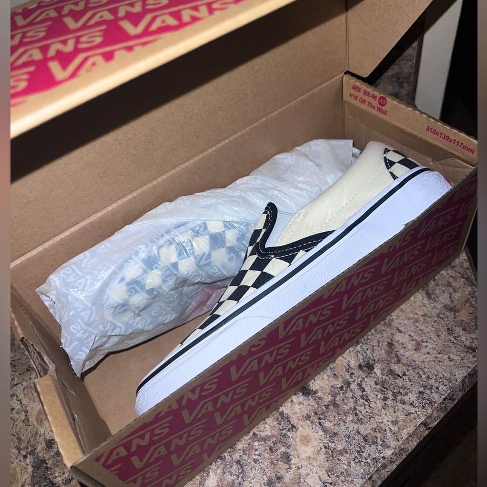 Checkered Vans Men and Women’s Shoe